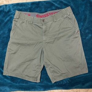 Swiss Tech Men's Olive Flat Front Shorts